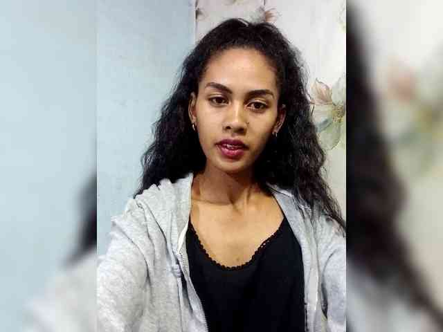 MiaTsoa webcam