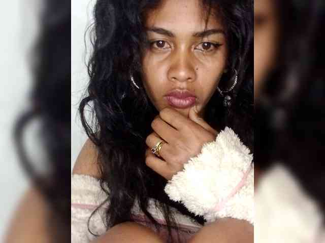 MiaTsoa webcam