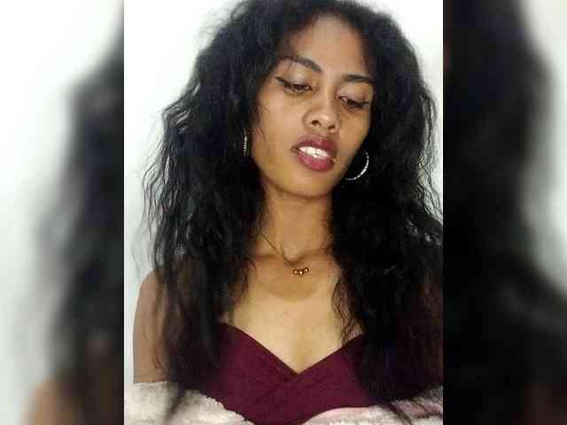 MiaTsoa webcam