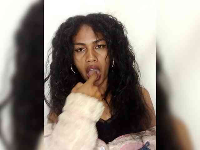 MiaTsoa webcam