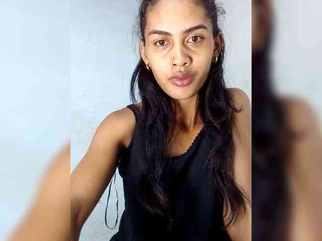 MiaTsoa Live Webcam on BongaCams