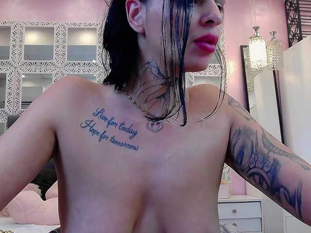 Kalystra live cam on BongaCams