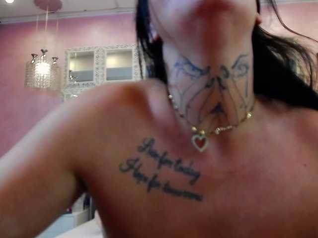 Kalystra live cam on BongaCams