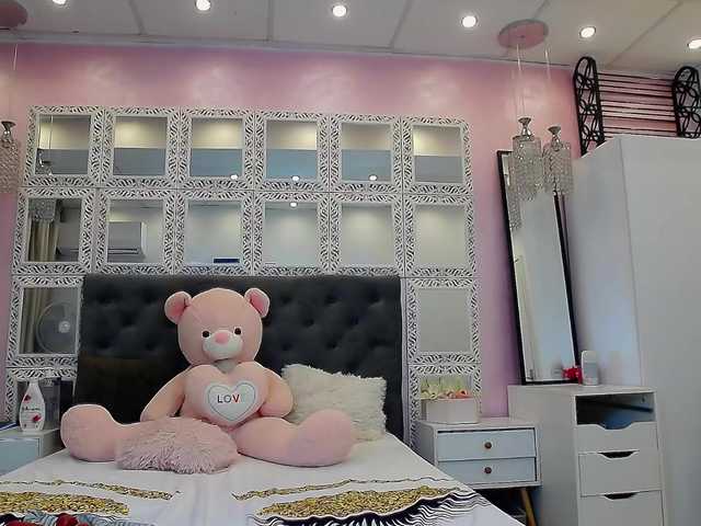 Kalystra live cam preview