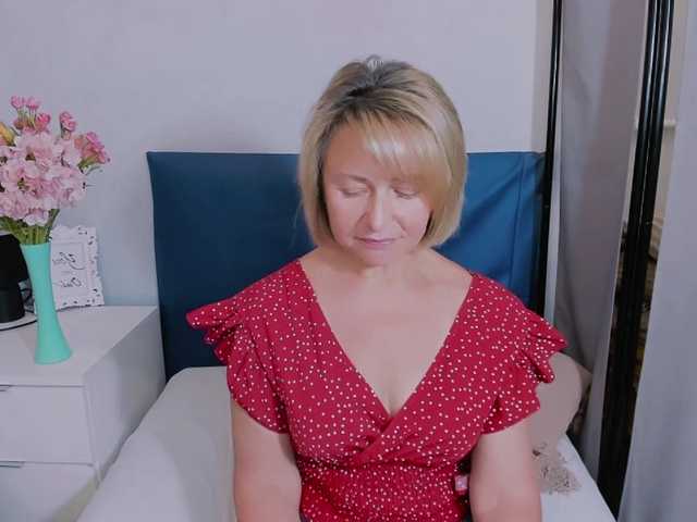 MarieneMature live cam on BongaCams