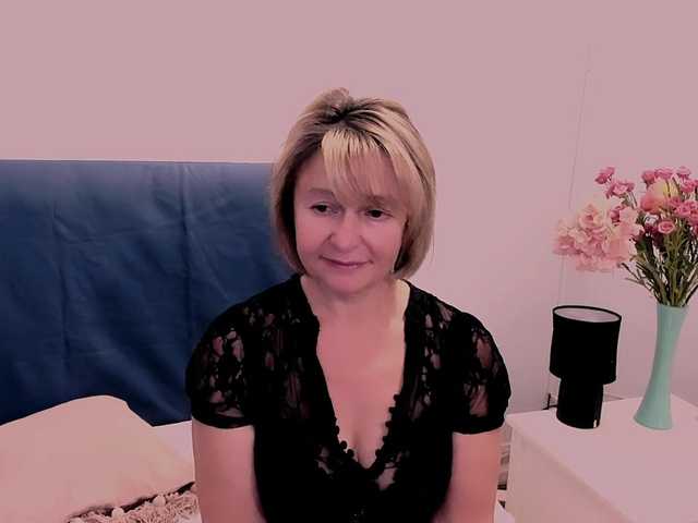 MarieneMature live cam on BongaCams