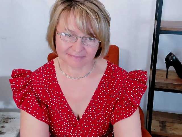 MarieneMature live cam on BongaCams