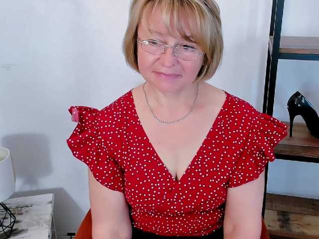 MarieneMature live cam on BongaCams