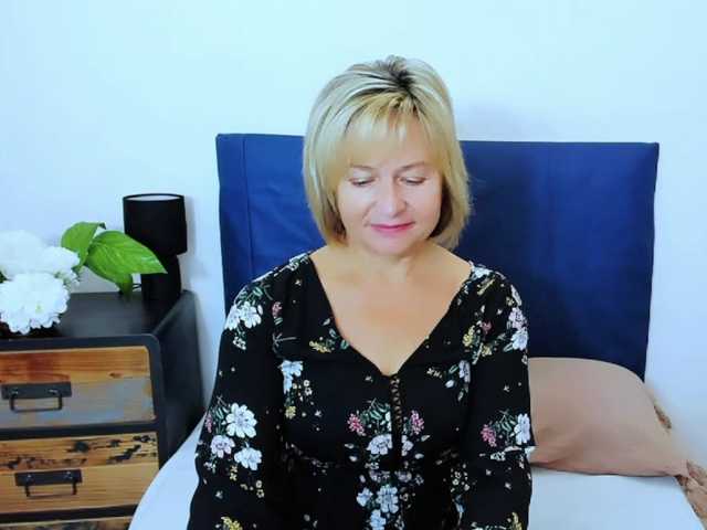 MarieneMature live cam on BongaCams