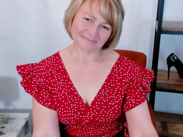MarieneMature live cam on BongaCams