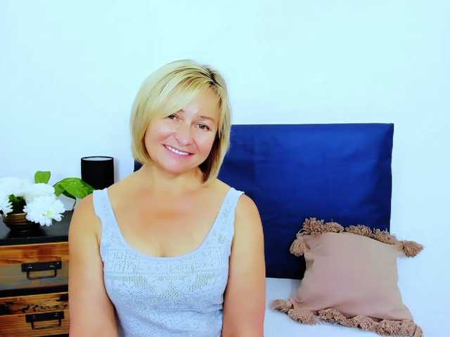 MarieneMature live cam on BongaCams