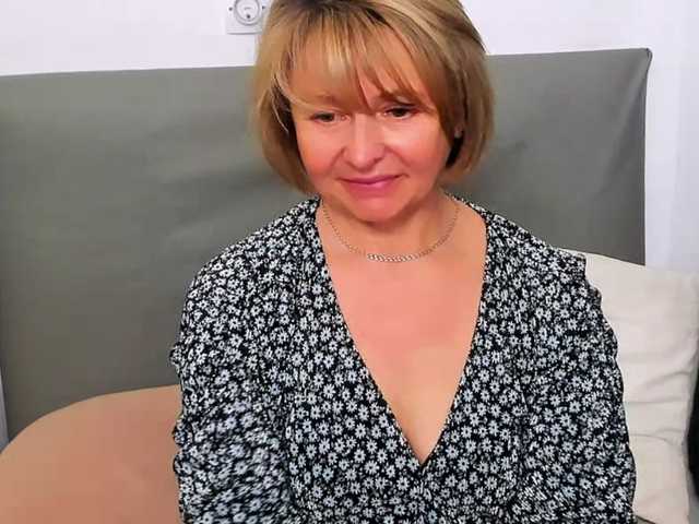 MarieneMature live cam on BongaCams