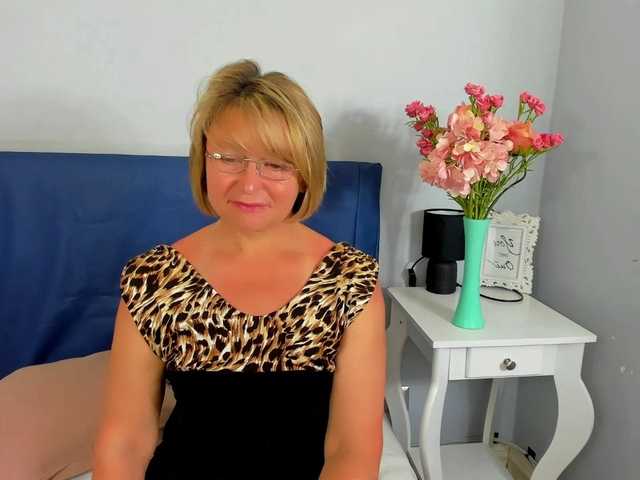 MarieneMature live cam on BongaCams
