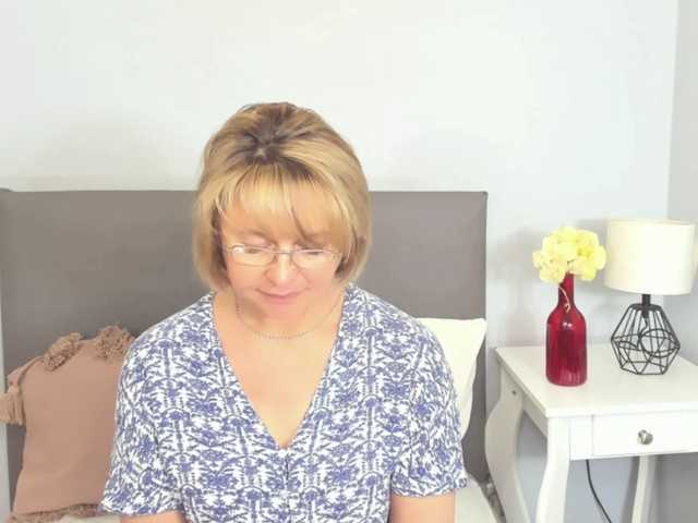 MarieneMature live cam on BongaCams