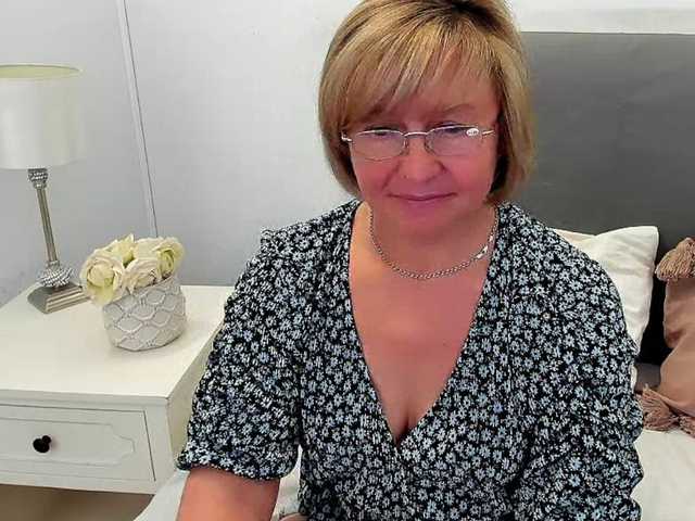 MarieneMature live cam on BongaCams
