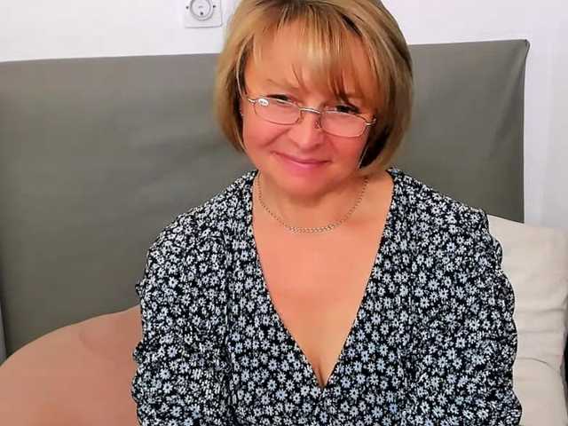 MarieneMature live cam on BongaCams