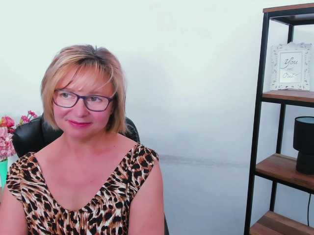 MarieneMature live cam on BongaCams