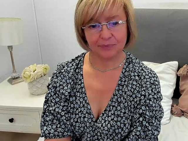 MarieneMature live cam on BongaCams