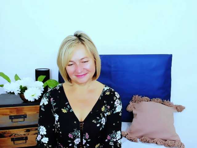 MarieneMature live cam on BongaCams