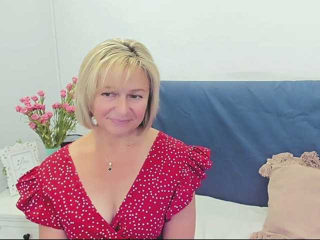 MarieneMature live cam on BongaCams