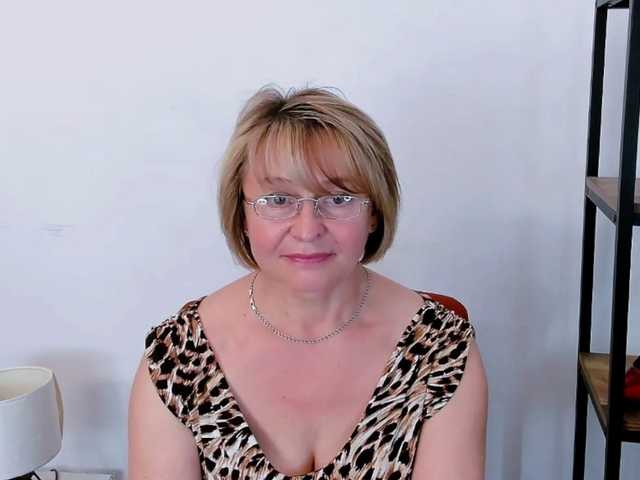 MarieneMature live cam on BongaCams