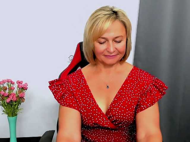 MarieneMature live cam on BongaCams