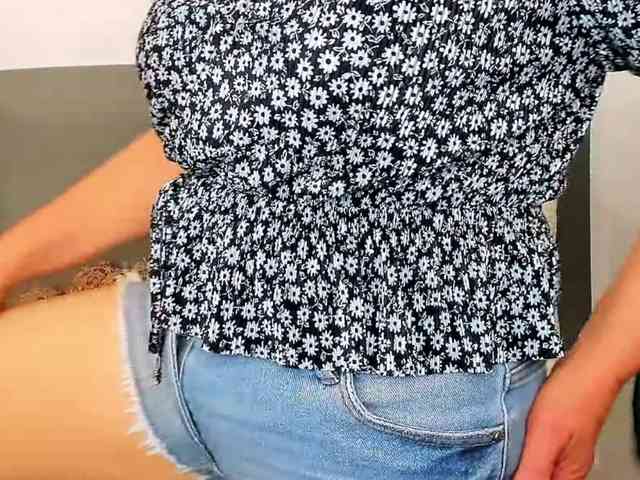 MarieneMature webcam