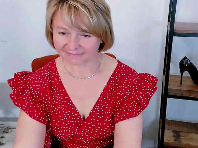 MarieneMature webcam