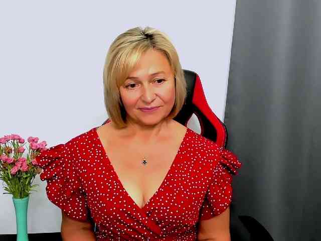MarieneMature webcam