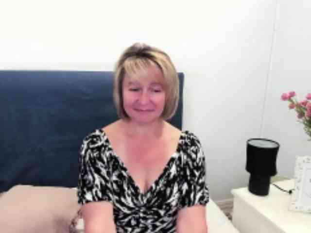 MarieneMature webcam