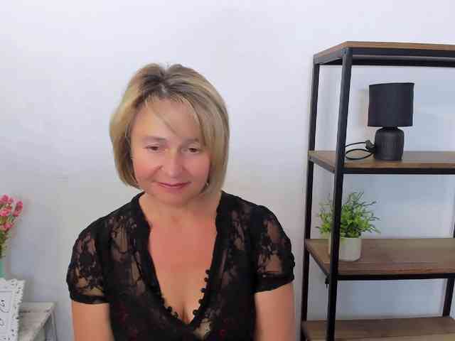 MarieneMature webcam