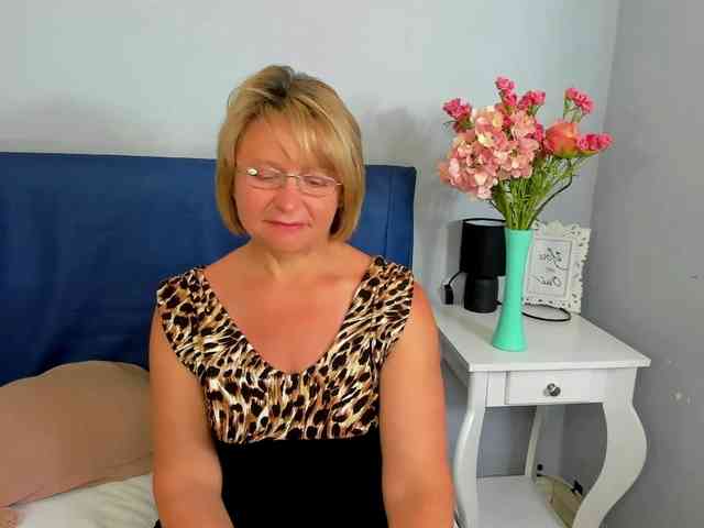 MarieneMature webcam