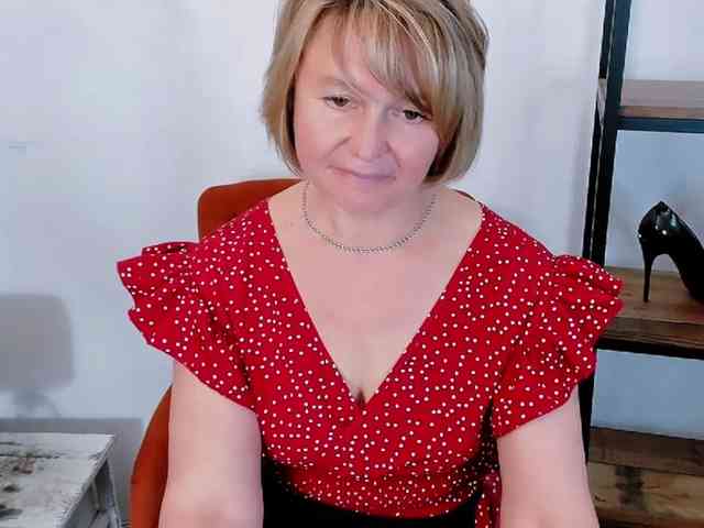 MarieneMature webcam