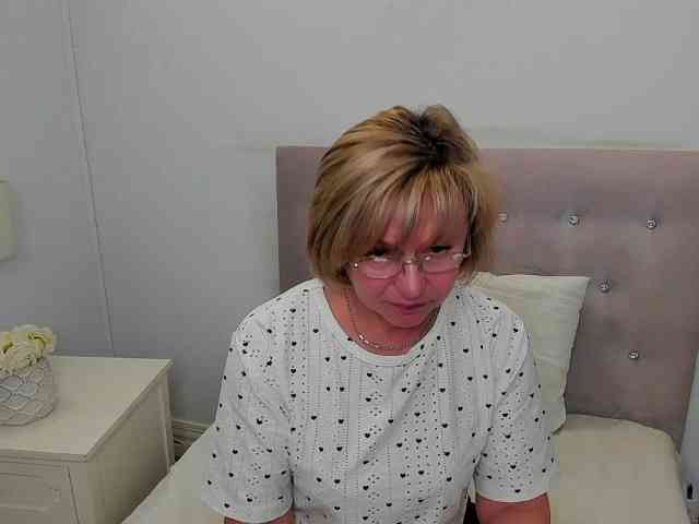 MarieneMature webcam