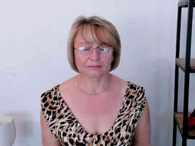 MarieneMature webcam
