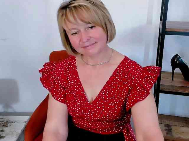 MarieneMature webcam