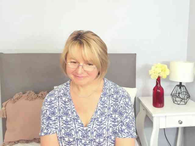 MarieneMature Live Webcam on BongaCams