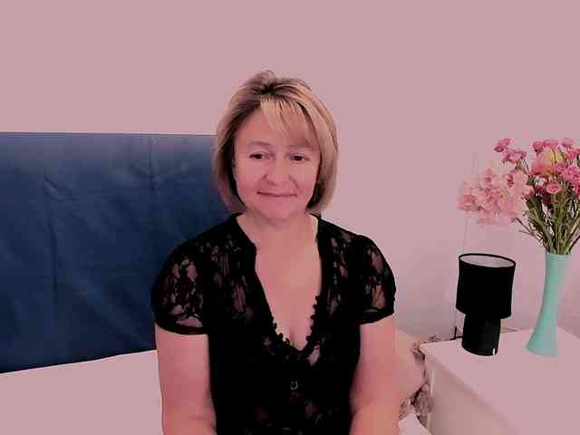 MarieneMature webcam