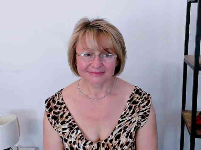 MarieneMature webcam