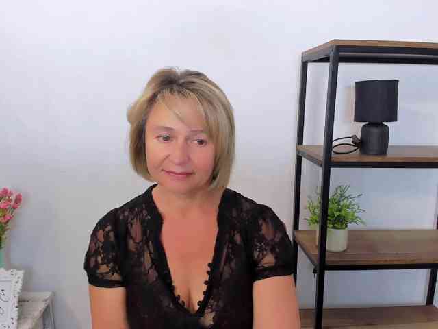 MarieneMature webcam