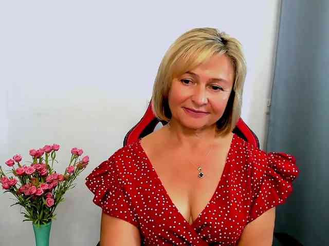 MarieneMature webcam