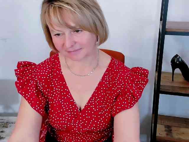 MarieneMature webcam