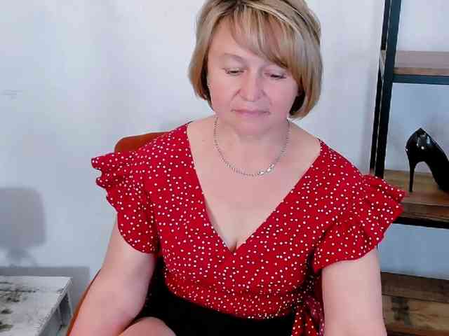 MarieneMature webcam