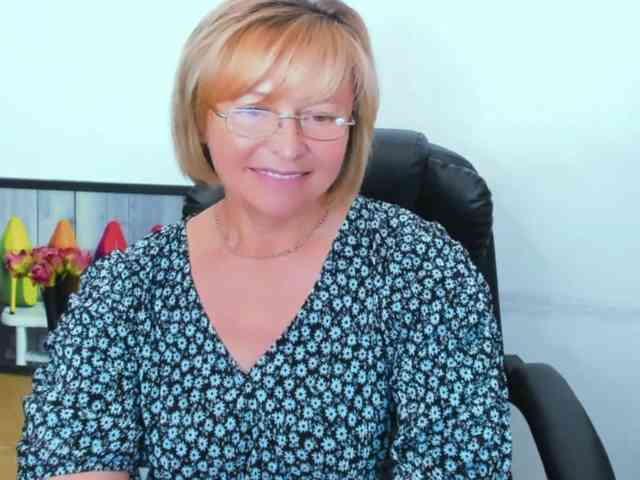 MarieneMature webcam