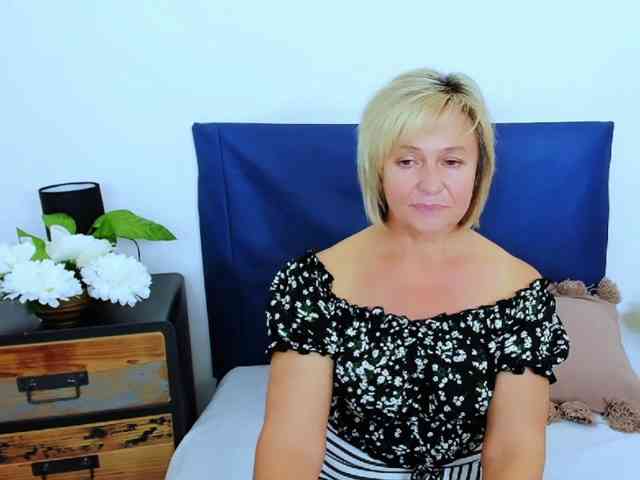 MarieneMature webcam