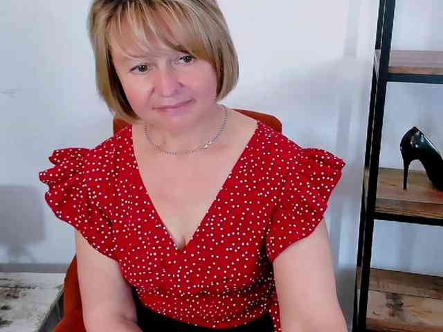 MarieneMature webcam