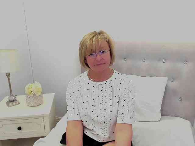 MarieneMature webcam