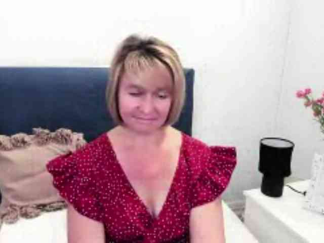 MarieneMature MarieneMature