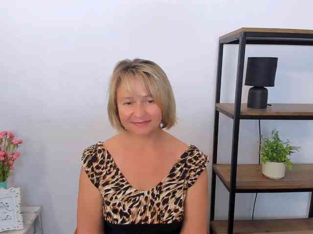 MarieneMature webcam
