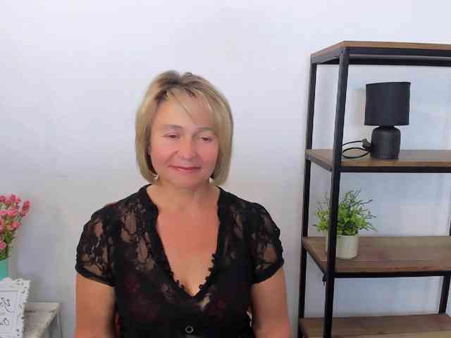 MarieneMature webcam